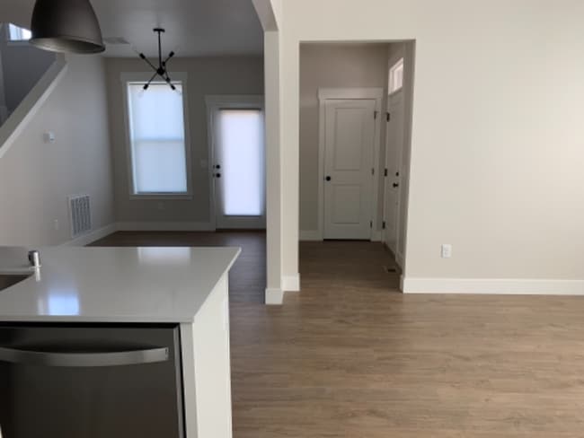 Photo - 6103 Farmstead Ave