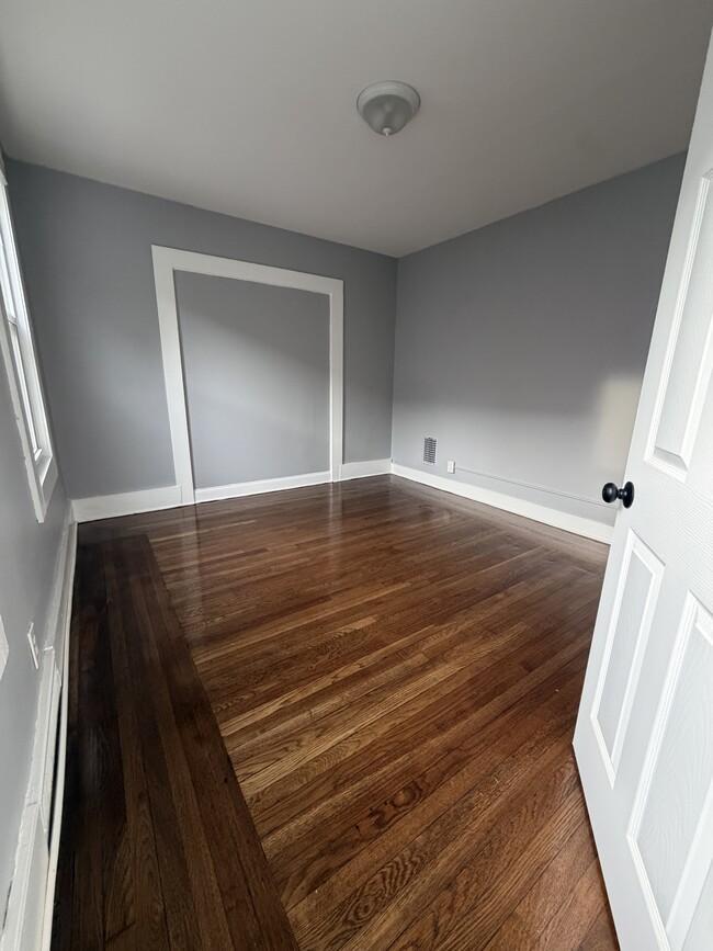63 Lombard St Unit 2