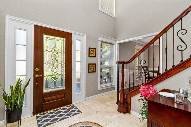 Photo - 111 S Village Knoll Cir