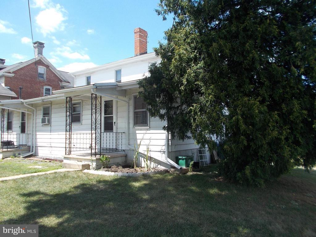 Photo - 346 E North St House