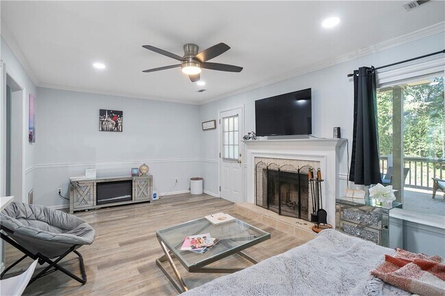 Photo - 2584 Old Roswell Rd