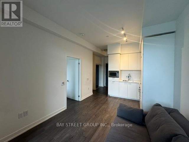 Photo - 8 Olympic Gdn Dr Unit S621
