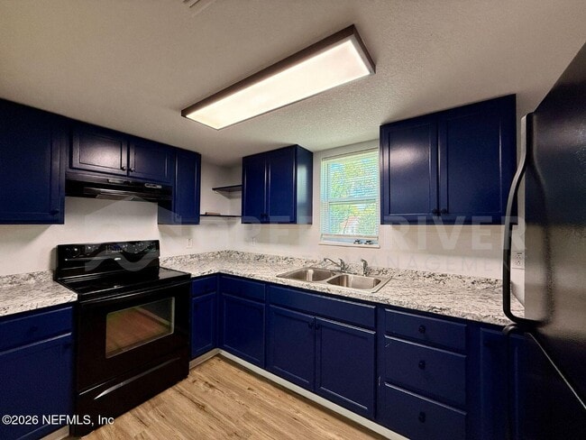 Photo - 403 Highland Ave S