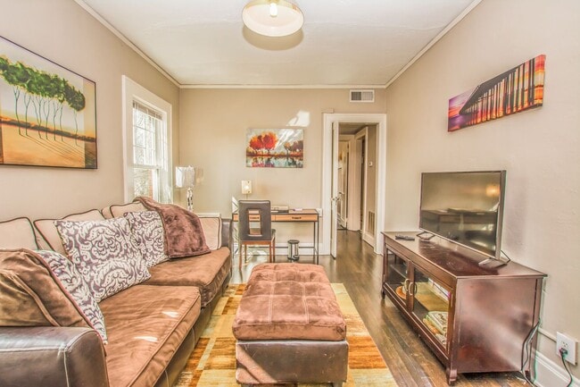 Photo - Charming 2 bed/1 bath in Poncey Highlands! Unidad 740-3