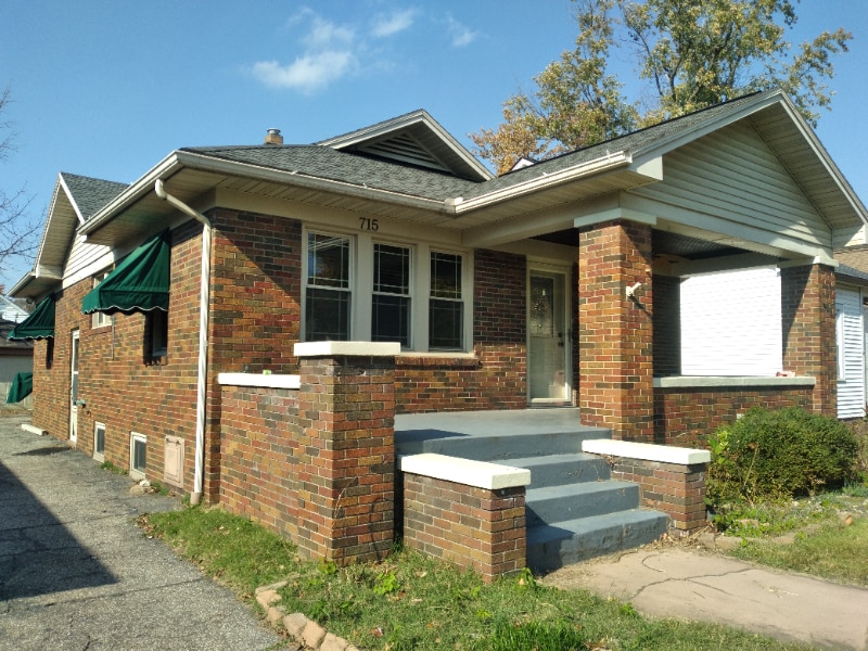 Photo - 715 S Rotherwood Ave