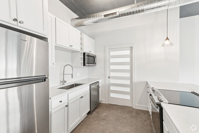 1BR, 1BA - 860SF - Kitchen