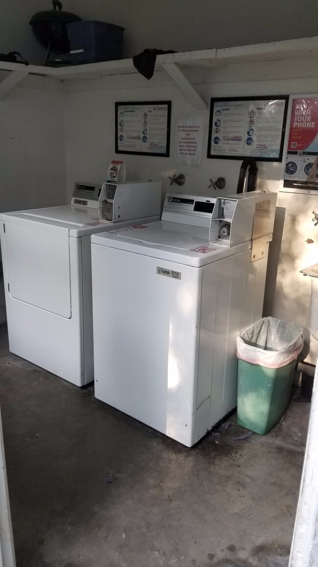 Photo - 1700 Grevelia St