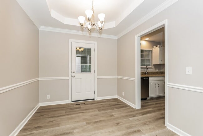 Photo - 208 Legend Ct