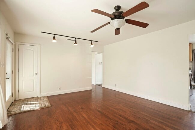 Photo - 451 Marengo Ave