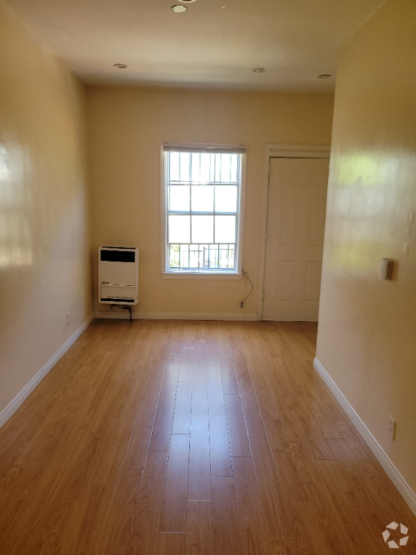 Building Photo - 230 Columbia Pl Rental