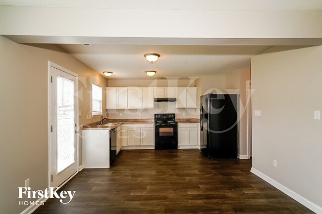 Photo - 8123 Fisher Bend Dr