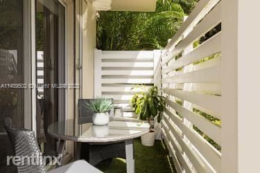 Photo - 3 br, 2.5 bath Townhome - 575 NW 98th Ave