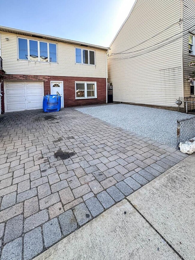 Photo - 31 Leonard St Unit 1