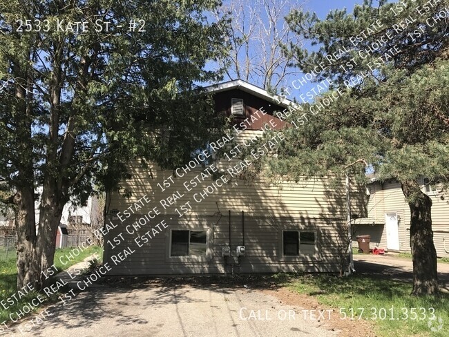 Building Photo - 2 Bdr 1 Bth Duplex - Water/Sewer Included ... Unit #2 Rental