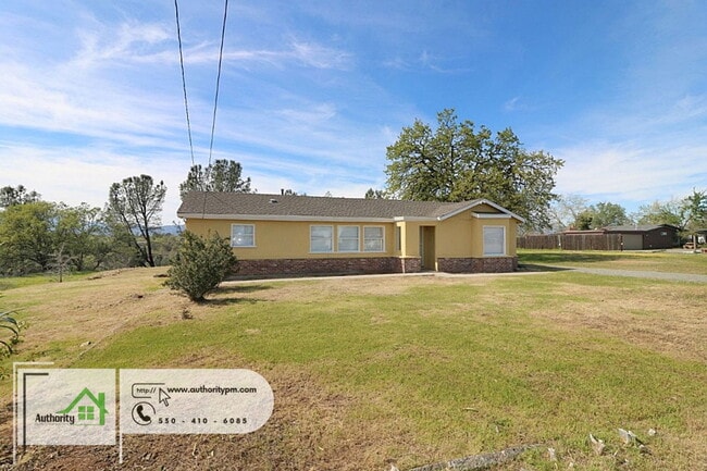 Photo - 794 Twin View Blvd