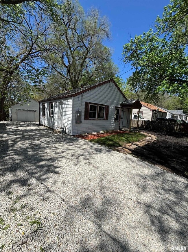 Photo - 1703 N Valley Ave