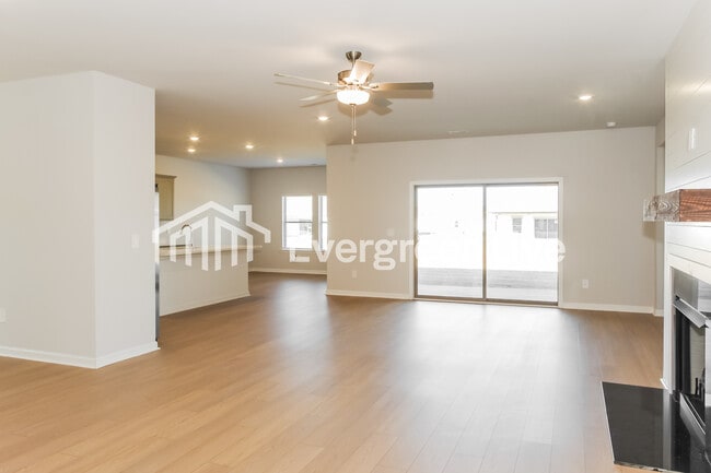 Photo - 103 Ashby Pond Dr