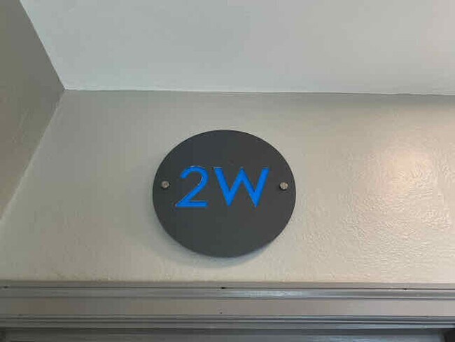 Photo - Southampton never looked this pretty in winter! Unidad 5823-2W Lindenwood