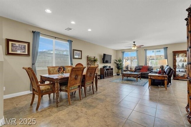 Photo - 4630 Summer Azure St