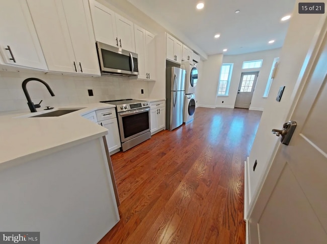 Photo - 1613 N 33rd St Unidad B