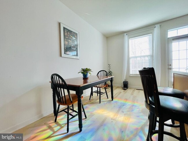 Photo - 127 Streamview Dr