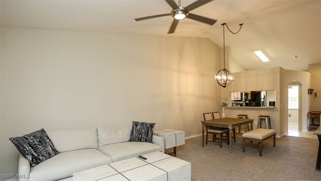 Photo - 6645 Huntington Lakes Cir Unidad 201 Rental