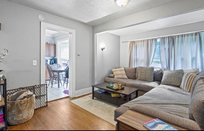 Photo - 4 Carroll Pl Apartments Unit 4b