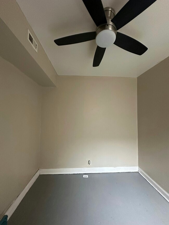 Photo - 6219 S Wood St Unit 2