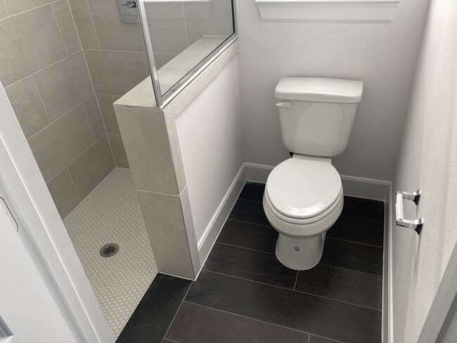 Photo - 304 Jensen Dr