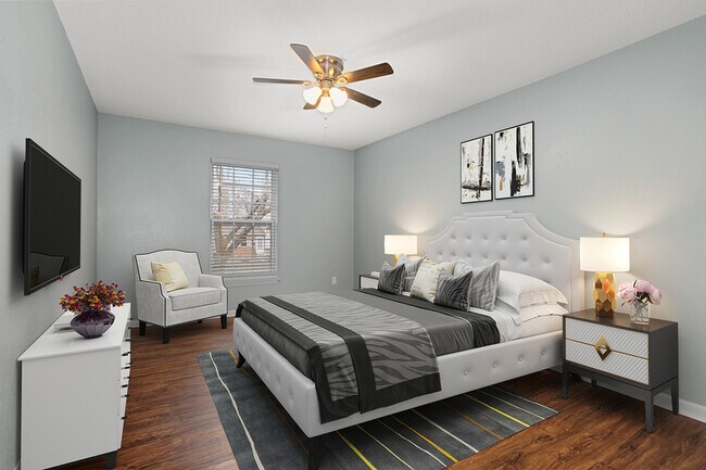 Photo - 8327 Lowell Ave