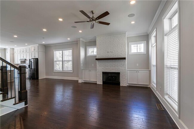 Photo - 2006 Attell Way