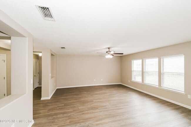 Photo - 11533 Brian Lakes Dr N