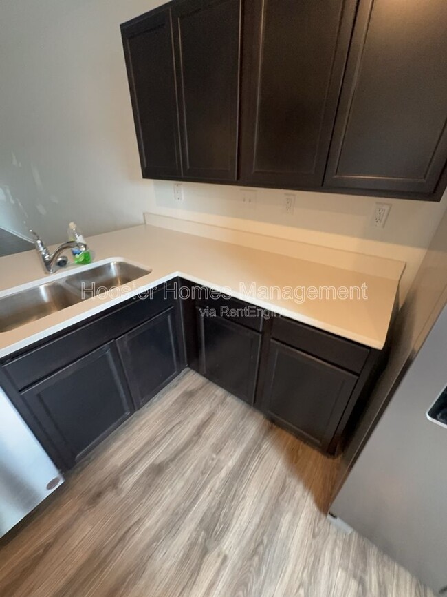 Photo - 1347 Norfolk Cir