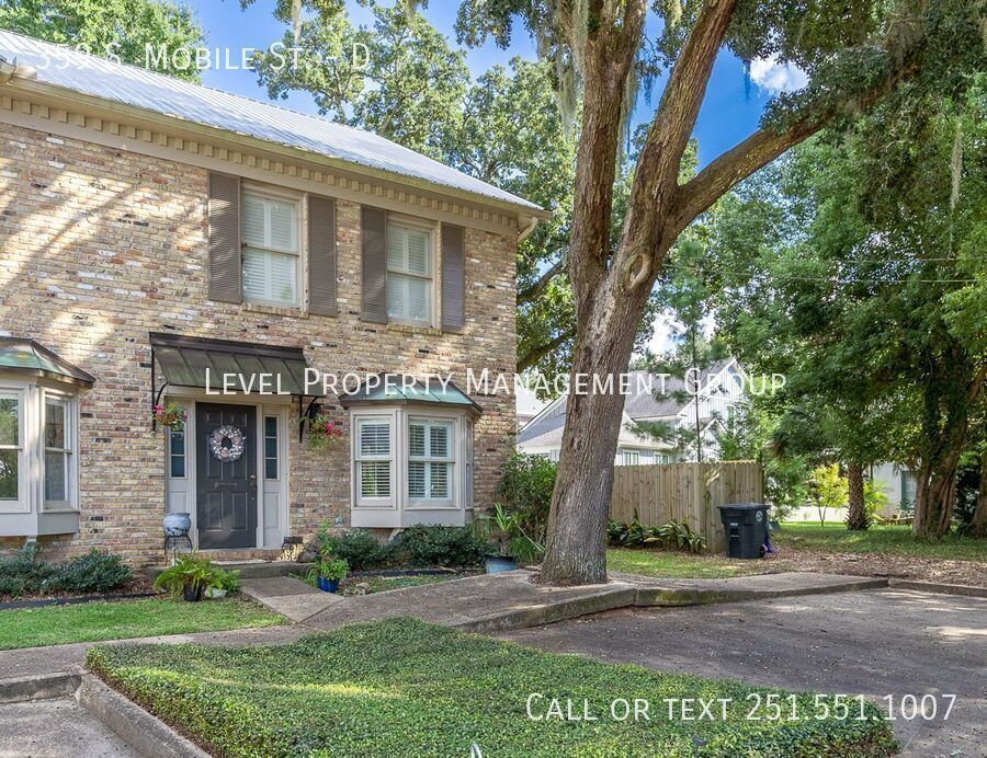 Photo - 359 S Mobile St