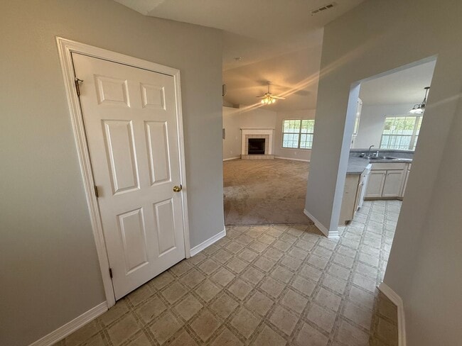Photo - 4902 Chads Cir
