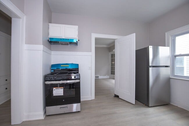 Photo - 2119 Lewis Dr Unit Down