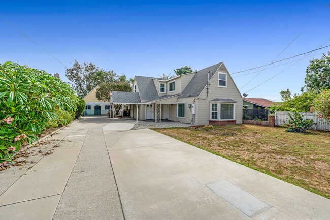 Photo - 3052 Burton Ave