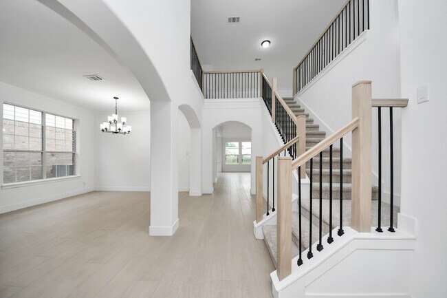 21214 Lilac Meadows Ln
