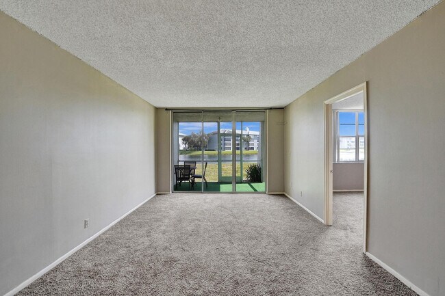 Photo - 9440 Poinciana Pl Unit 109