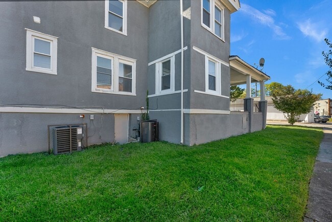 Photo - 3501 Oakmont Ave Unit 3501 Oakmont Ave #1