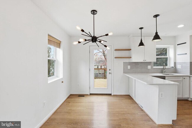 Photo - 2306 Riverview Terrace