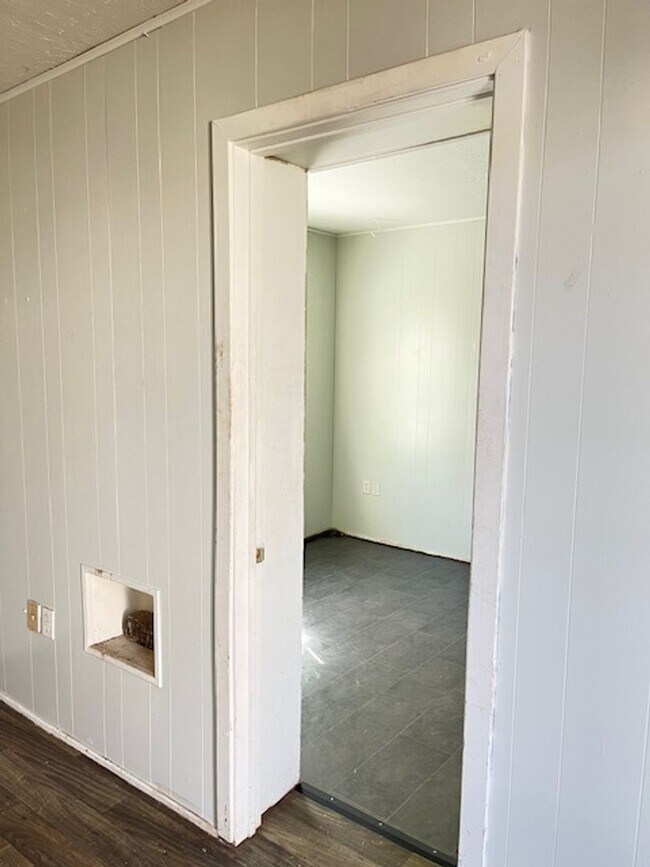 Photo - 2-Bedroom, 1-Bathroom Apartment in Converted Quadplex Unit 244 #3  N Vine