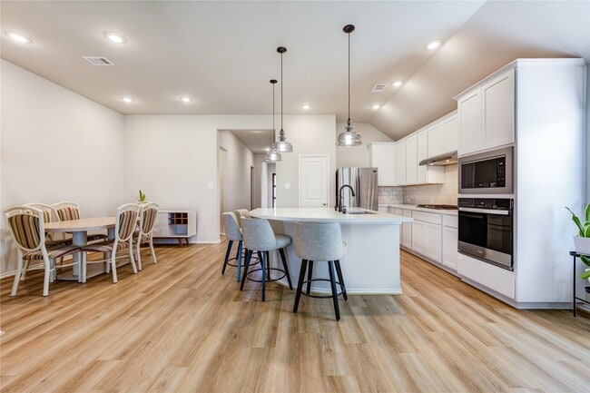 Photo - 31416 Cedar Elm Trl