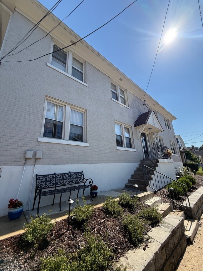 1844 Deer Park Ave Unidad 1