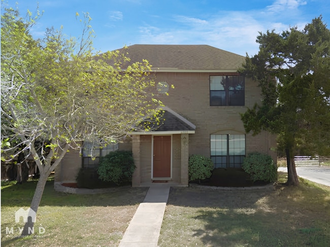 Building Photo - 4202 Knollbluff