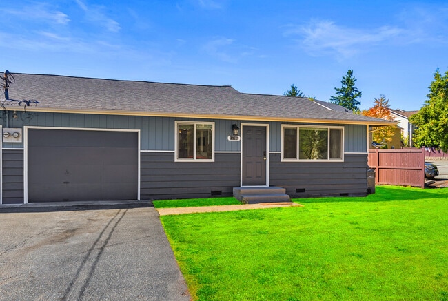 Photo - 15706 Ash Way Unit ID1289576P