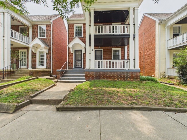 Photo - 3543 Grove Ave Unit B 1st Floor