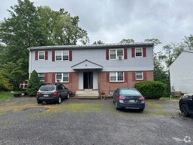 Building Photo - 696 Walborn Rd Unit 5 Rental