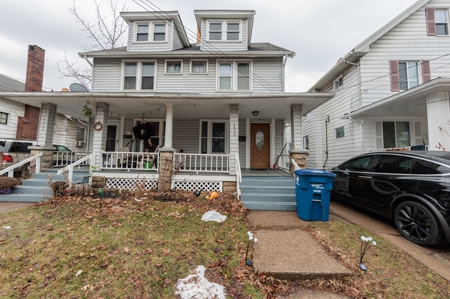 Photo - 1446 Hopkins Ave