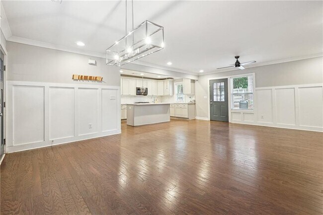 Photo - 1919 North Ave NW